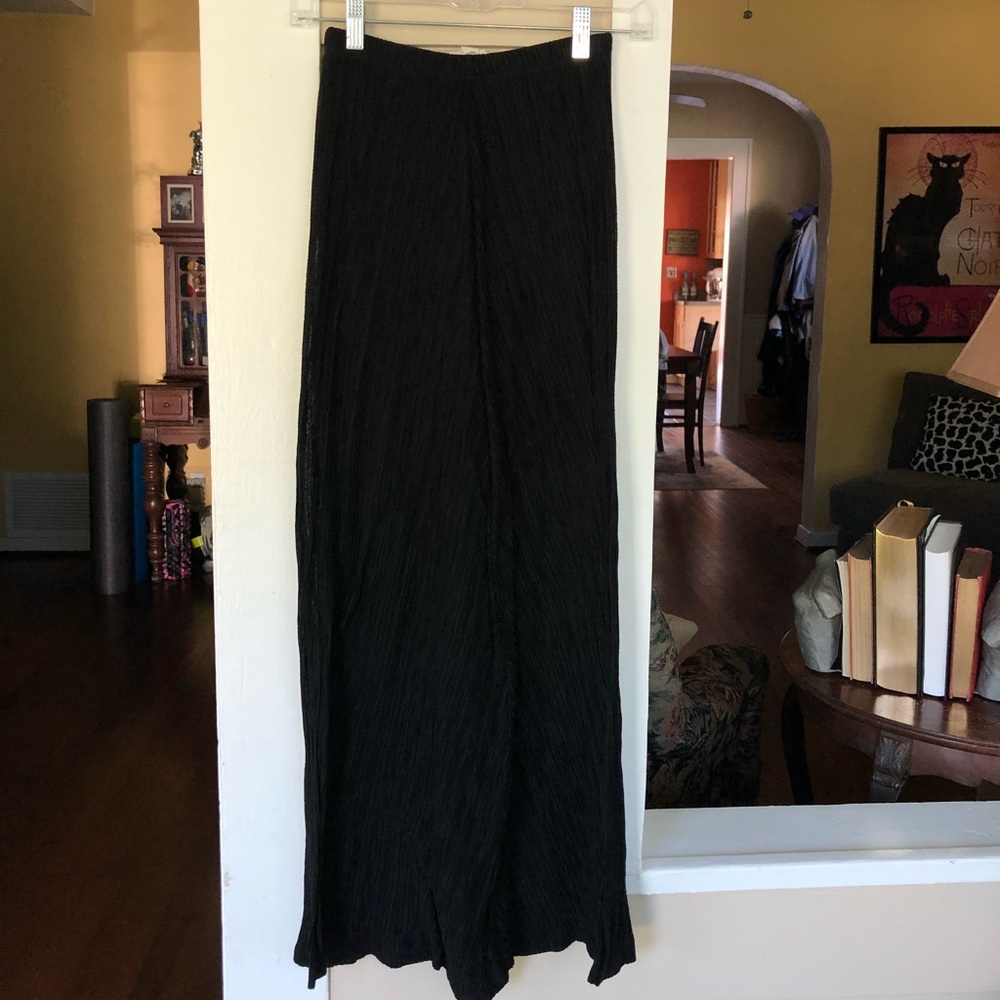 Black Ribbed Maxi Skirt